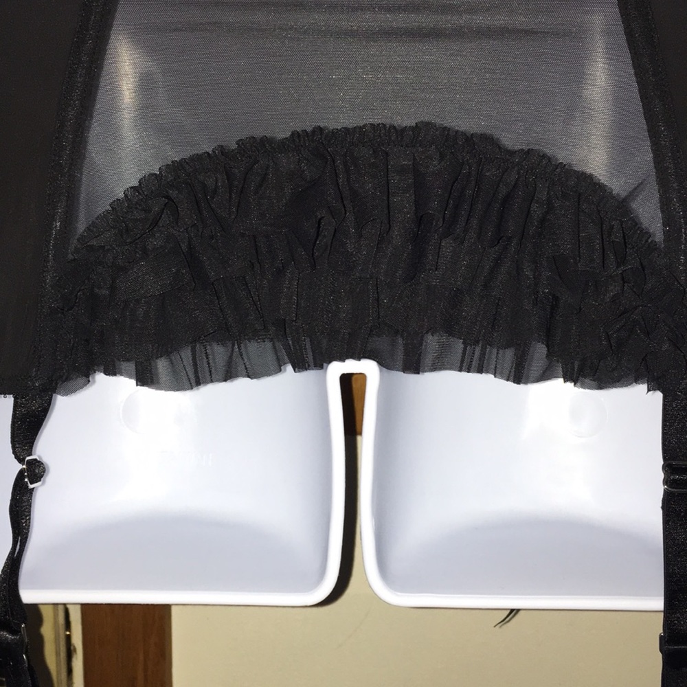 Victoria Secret garter skirt - Picture 6 of 6